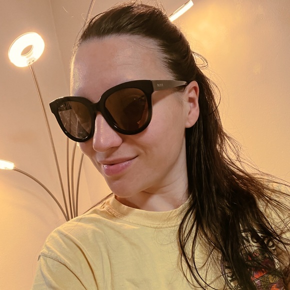 🖤💛DIFF Eyewear Women’s April Black & Gold Mirror Lens Cat Eye Sunglasses - Picture 10 of 12